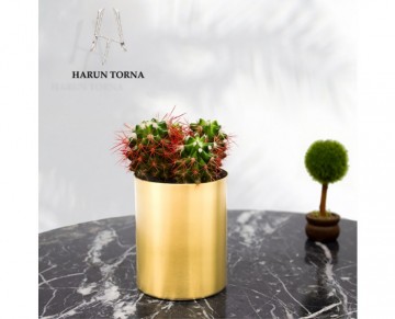 büyük pirinç bardak / saksı