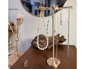 8'li pirinç takılık 